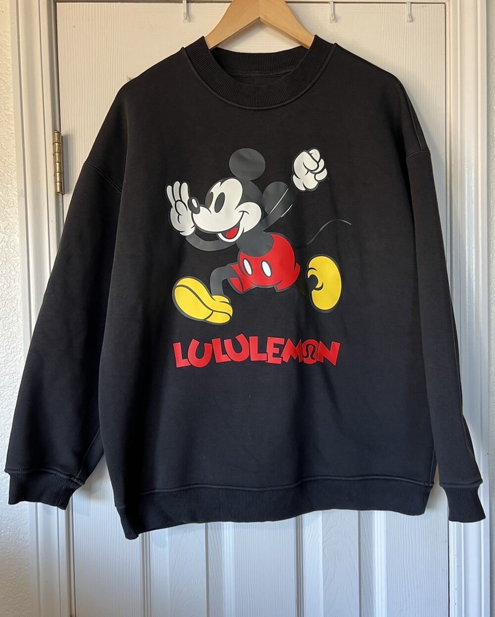 Lululemon x Disney Mickey Fleece Oversized Pullover Sweatshirt Size Medium